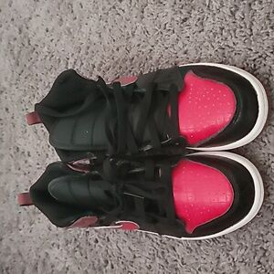 Kids sneakers